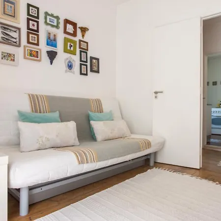 Apartment Atalaia! Bairro Alto Concepto Lisbon