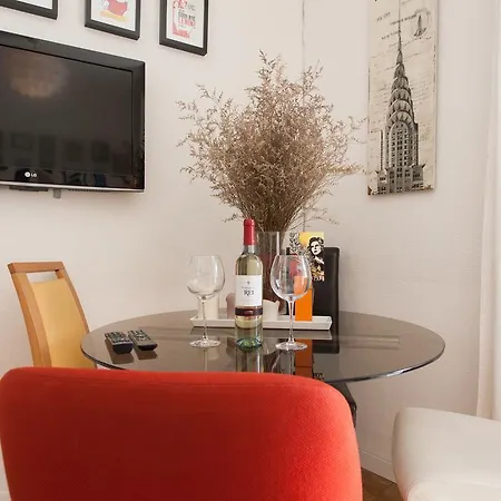 Atalaia! Bairro Alto Concepto Apartment